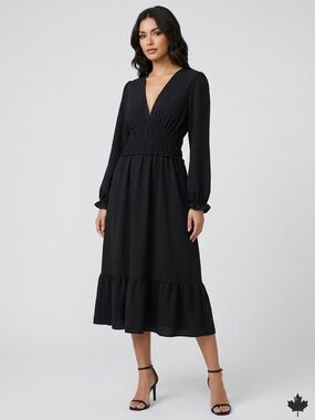 NWT Monteau Los Angeles Black Long Sleeve V‑Neck Tiered Midi Dress Large